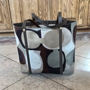 Coach Patterned Shoulder Bag